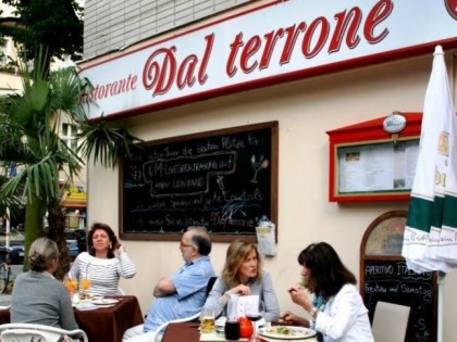 Photo: Dal terrone